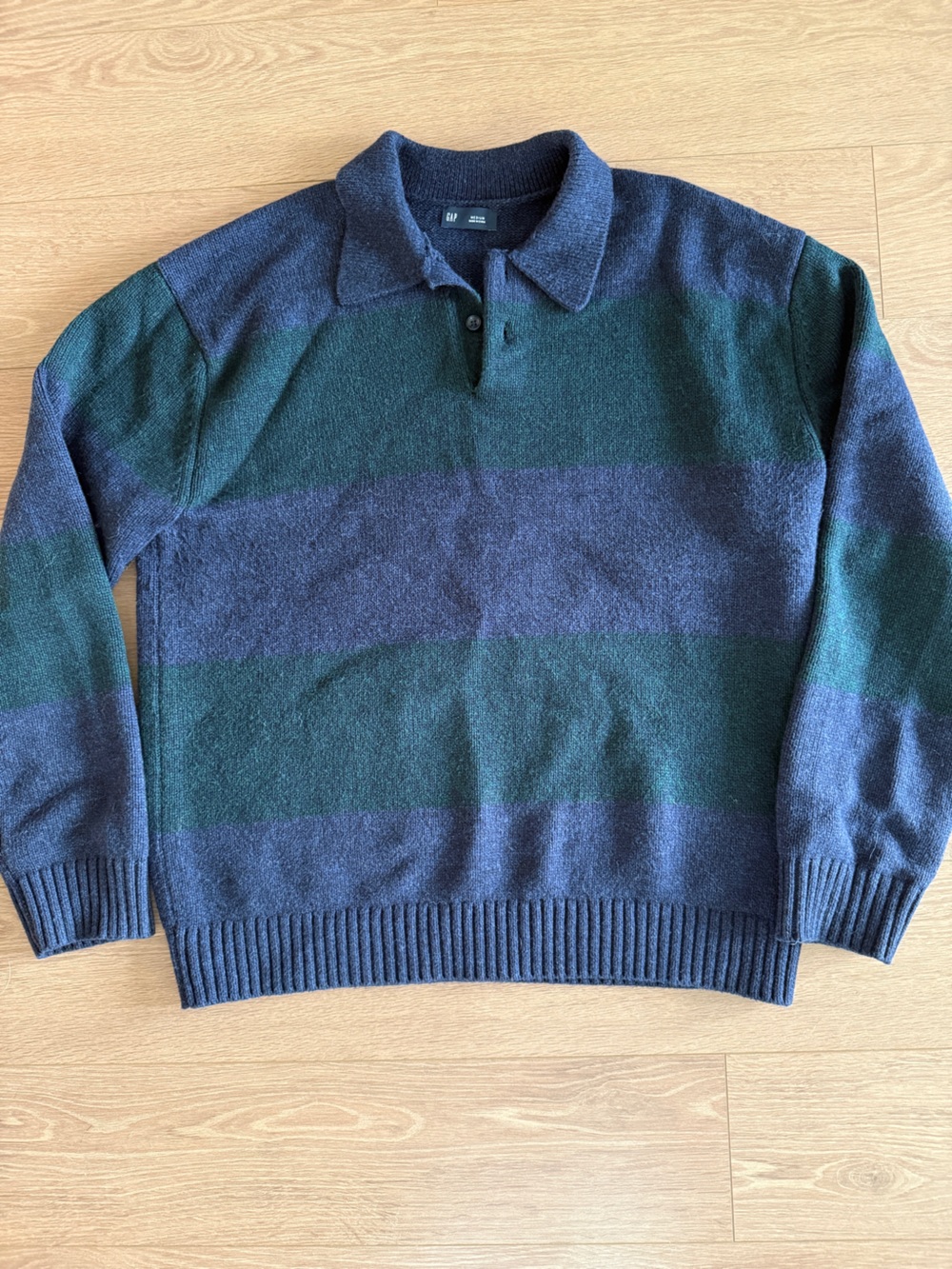 GAP Men's Striped Green & Navy Polo Sweater - Medium